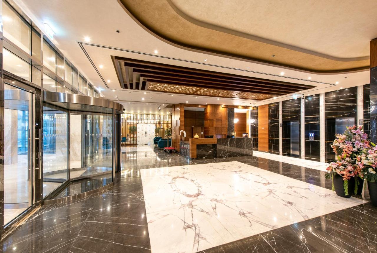 Luxe Grand Hotel Apartments Sharjah Exteriör bild Lobby